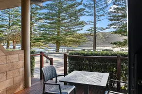 Beach Front King - Image 3