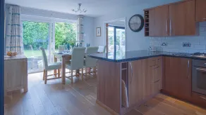 Ragged Staff - 3 Bedroom Holiday Home - Saundersfoot - Image 2