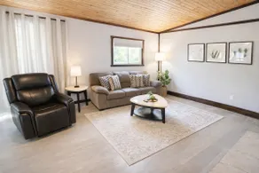 Spacious 3 Bedroom - Sleeps 8 - Central Location - Image 3