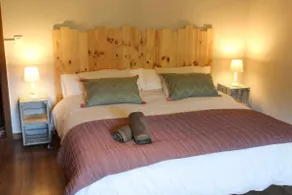 House in peaceful surroundings and family farm - Image 2