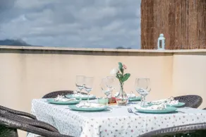 Appartement de vacances avec internet haut débit, terrasse et barbecue | Vue montagne - Image 5
