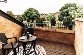 One Bed Apartment with Balcony - Image 2
