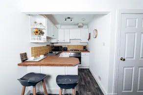 One Bed Apartment with Balcony - Image 4