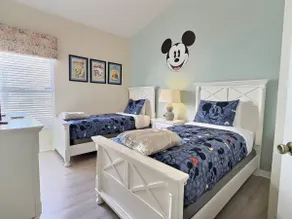 4BR Pool Home w/ 2 Suites Near Disney - Image 4