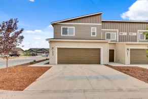 Charming Centrally Located Treasure Valley Custom - Image 3