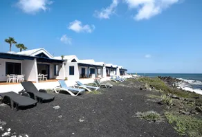 Vacation Home La Mariana with Direct Sea View, Wi-Fi, Terrace & BBQ - Image 3