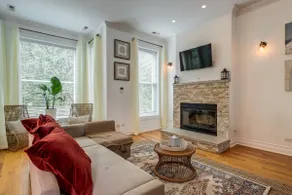 Breathtaking & Bright: Designer 2BD with Garage - Image 3