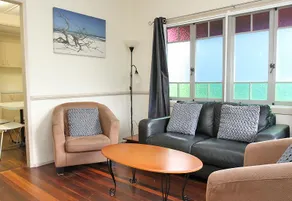 Perfect for retired folk, Fisherman & Small famili - Image 4