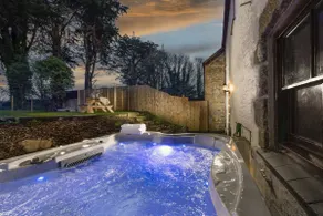 Aval Dor Barn, Hot Tub, Pet Friendly - Image 2