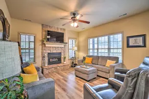 Branson West Villa w/ Golf Course View & Pool! - Image 4