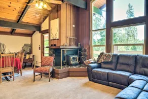 Cabin < Half-Mi from Pine Mountain Lake Marina! - Image 4