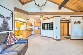 Cabin < Half-Mi from Pine Mountain Lake Marina! - Image 5