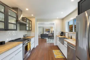 Renovated Ballard Home |Fence |Walk to Restaurants - Image 2