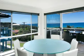 Stylish Coastal Charm at 15 Seaview Street - Image 5