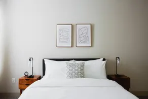 Bright & Comfortable 1BR | Close to Capitol - Image 2