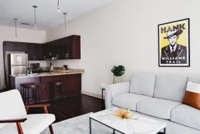 Bright 1BR Retreat | Capitol Access - Image 2