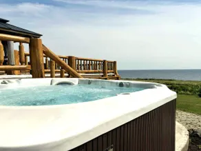 The Simeon - Upscale Bay Views by Doorbed - Image 2