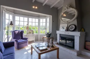 Serene Seaside Bliss - Lush & Secluded Garden Oasis - Image 3