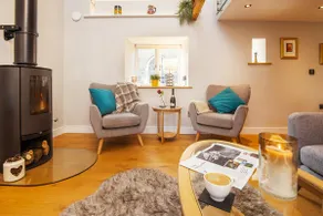 1 Castle Mews - Image 2
