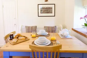 Norfolk Cottage Stay With Hot Tub | Sleeps 4 - Image 5