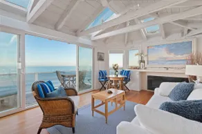 Beachfront Bungalow on Miramar Beach - Image 2