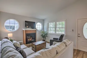 Port Clinton Home with Lake Views! - Image 5