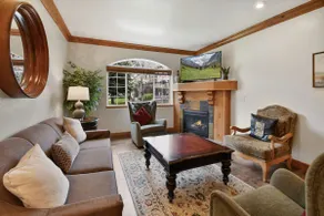 3BR Midway Villa w/ Zermatt Amenities 1082 - Image 2