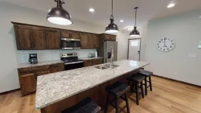 The Blue Ox on Gull, 5 Bed 5 Bath Resort Home, Sleeps 17 with Boat Slip on Gull Lake - Image 3