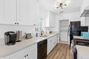 Pet-Friendly 3BR/2BA Queen Suite in West Covina - Image 5