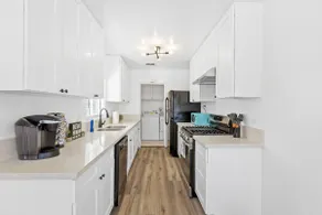 Pet-Friendly 3BR/2BA Queen Suite in West Covina - Image 4
