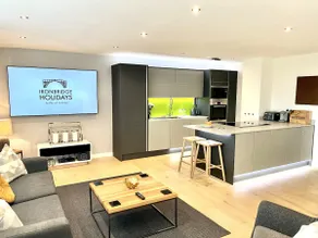 Apartment Twelve - Image 3