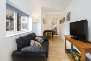 Stable Lofts near York Racecourse and City Center - Image 3