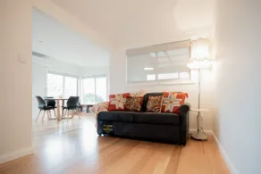 Modern Self Contained Unit Views Parking and WiFi - Image 4