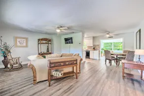Contemporary Gem w/ Sun Room in Beverly Hills! - Image 3