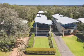 XYZ Holiday Home - Image 4