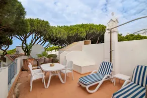Villa avec barbecue, terrasse et internet haut débit | Vue mer | Plage à proximité - Image 3