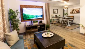 Upscale 4 BR Ybor Hse with Outdoor Living Space - Image 4