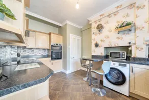 4Br Sea View Escape-Near Snowdonia& Coastal Trails - Image 4