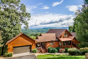 Game Rooms + Views: Spacious Mtn Cabin in Murphy! - Image 2