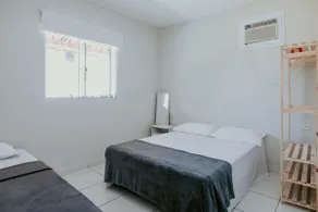 Swimming pool, barbecue, 4 bedrooms w/ air-conditioning 50 meters from the beach - Image 4