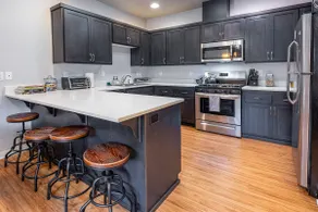 Boho Vibes- family townhouse w/ gourmet kitchen - Image 4