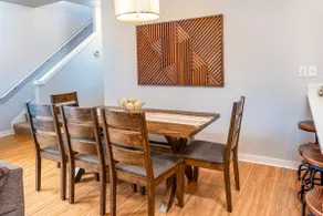 Boho Vibes- family townhouse w/ gourmet kitchen - Image 2