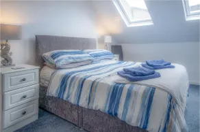 St Julians View - 1 Bedroom Apartment - Tenby - Image 5