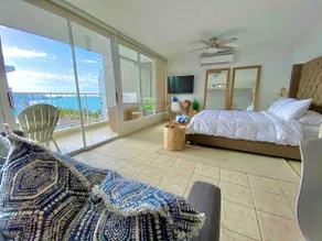 Amazing sunset - ocean view beachfront studio - Image 3