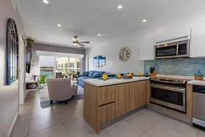 Dushi Getaway for Adults Only @ Downtown - Image 3