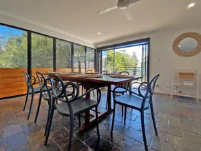 Large Five bedroom Home Close to Rock Wall. - Image 3