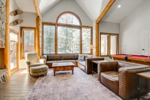 Luxury Keystone Cabin w/ Hot Tub, 1 Mi to Lifts! - Image 5