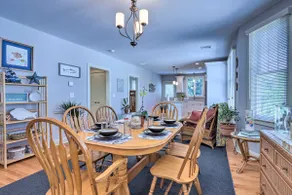 New London Hideaway Near Beaches & Local Spots! - Image 5
