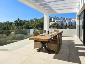 Modern 3-bedroom villa with a private pool - Image 3