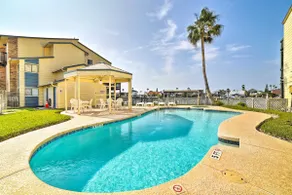Chic Waterfront Condo w/ Private Boat Dock! - Image 3